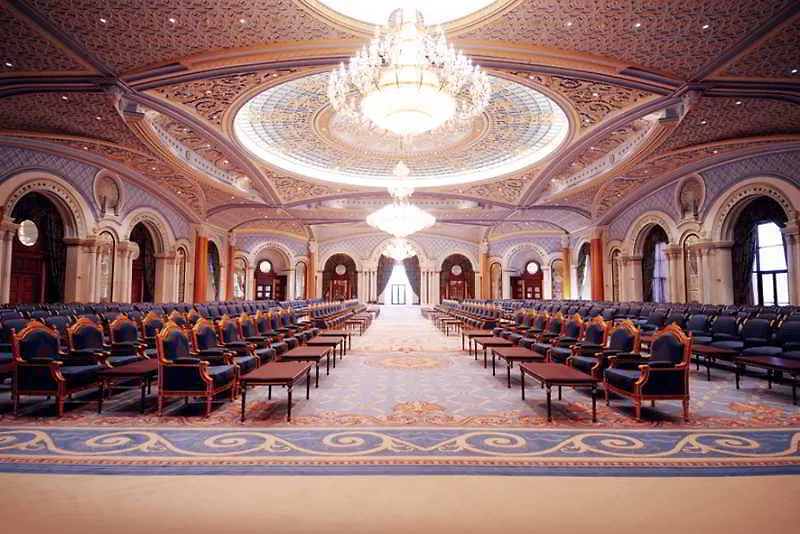 The Ritz-Carlton, Rijad 5*,